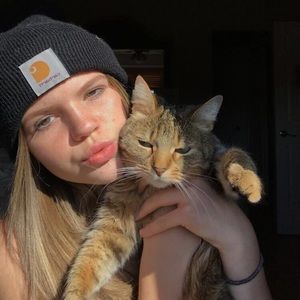 Meet your Posher, Jamessa